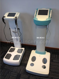 Monitorowanie tkanki tłuszczowej / urządzenie do analizy składu ciała, urządzenie do pomiaru procentowej zawartości tłuszczu w ciele