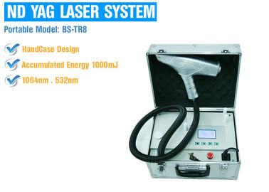 Usuwanie pigmentu Pico Laser Machine Q Przełączona ND YAG Laser Machine Wysoka mobilność dla łatwego przenoszenia