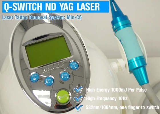 Usuwanie tatuaży Pico Laser Machine 1064 Nm / 532nm Długość fali Wysoka wydajność