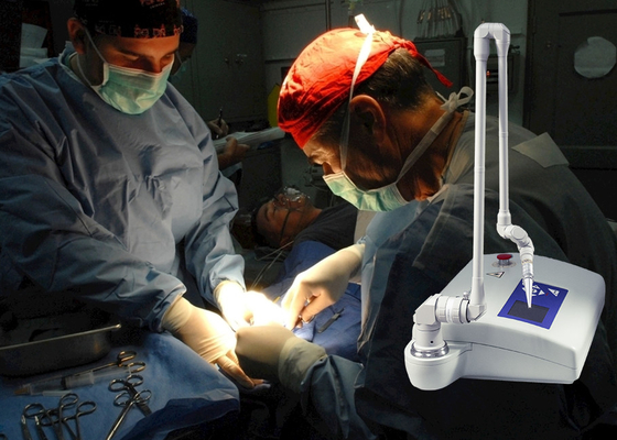Weterynaryjna chirurgiczna frakcyjna maszyna laserowa CO2 Przenośny 15W Moc 110 cm Promień roboczy